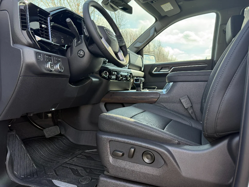 2026 GMC Sierra 1500 SLT - Photo 21