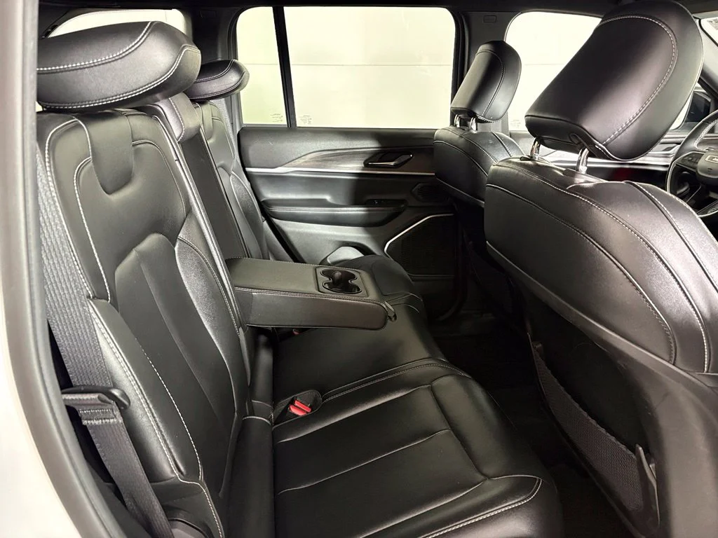 Used 2024 White Jeep 4xe image 16