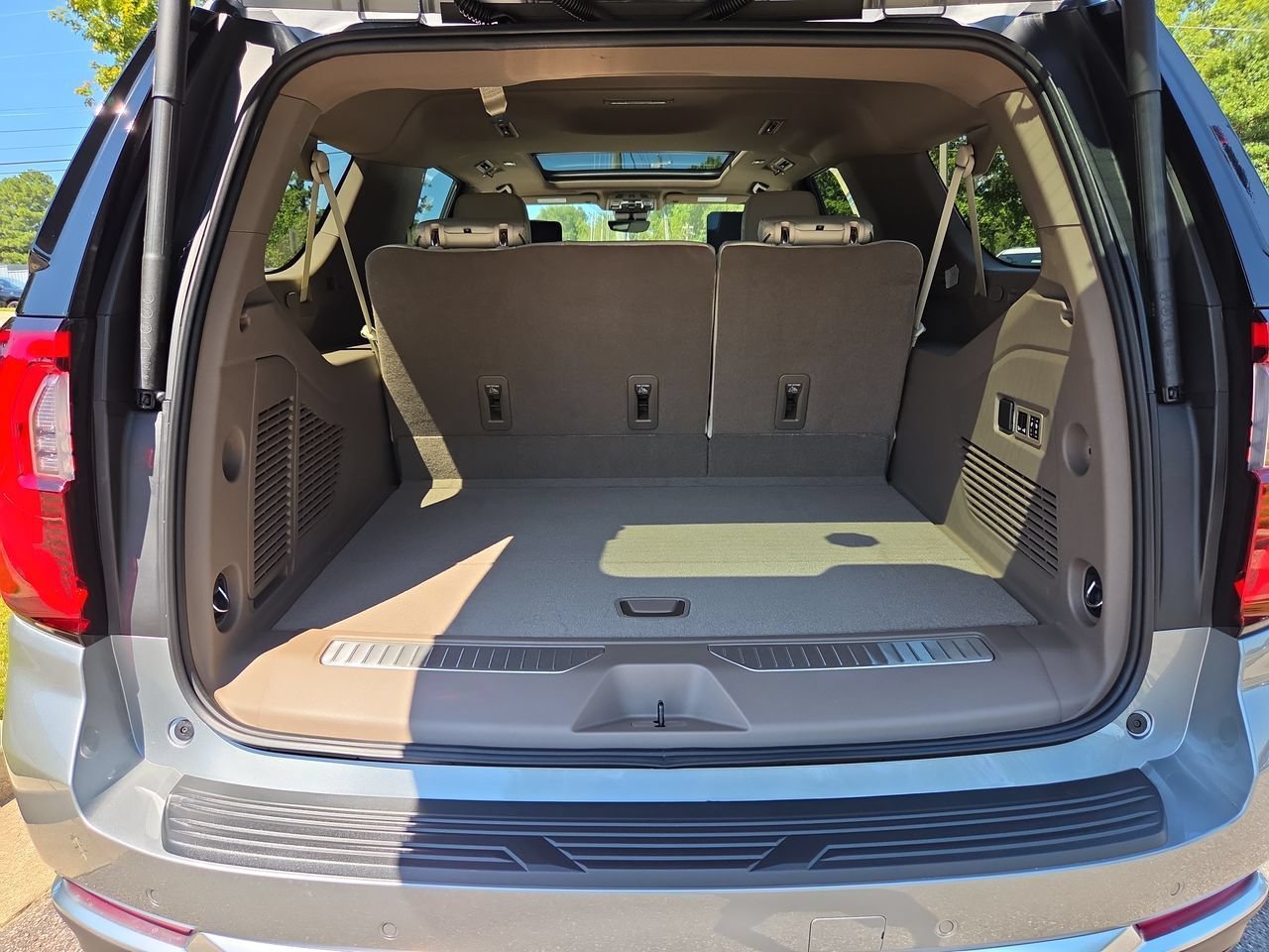 2026 GMC Yukon XL Denali - Photo 27