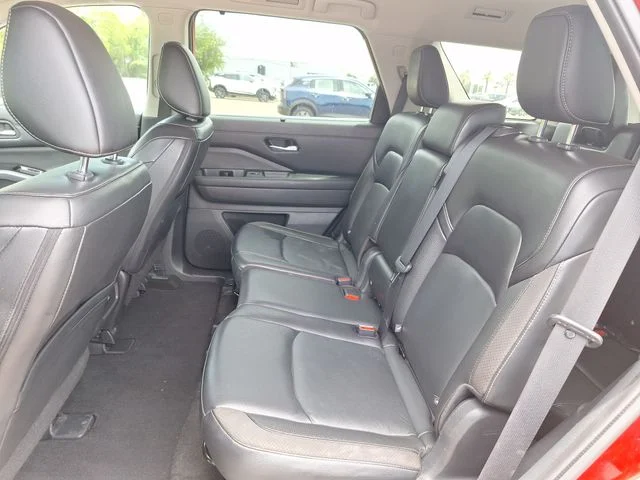 Used 2023 Red Nissan SL image 25