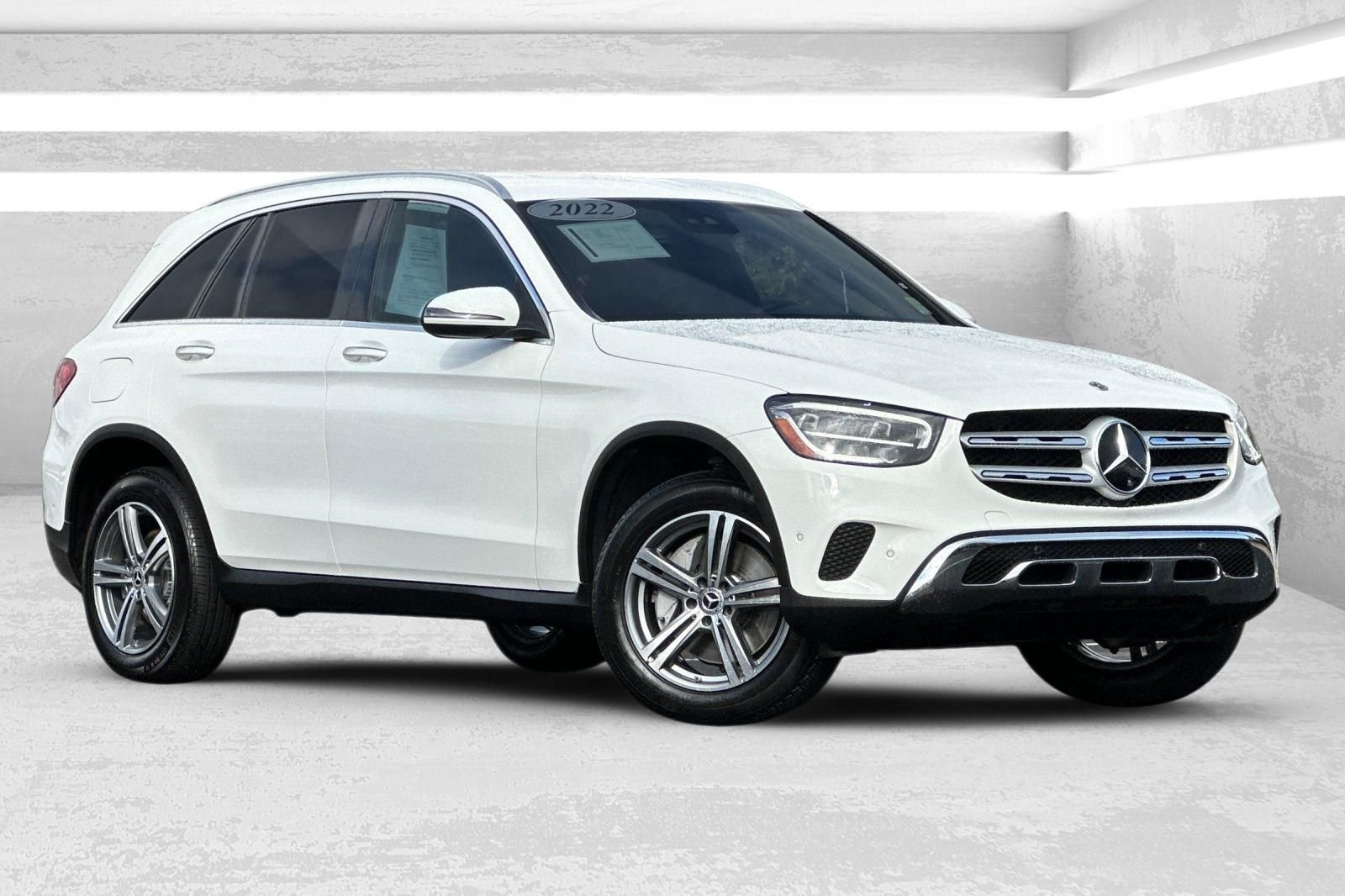 2022 Mercedes-Benz GLC GLC 300's photo