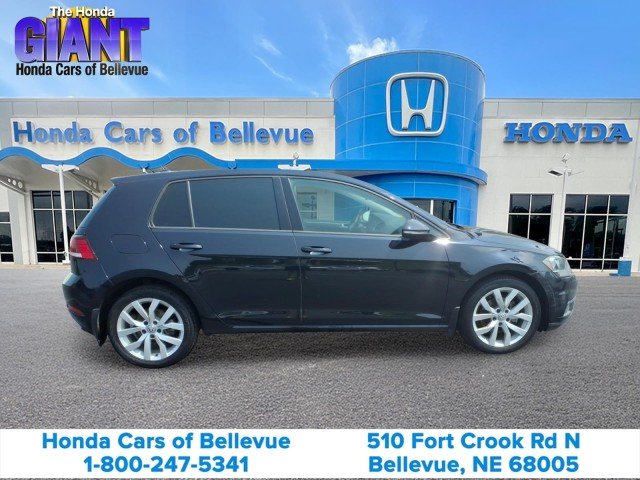 Used 2019  Volkswagen SE image 4