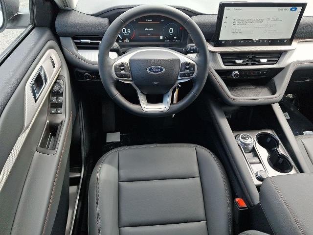 New 2026 Star White Metallic Tri-Coat Ford Active image 27