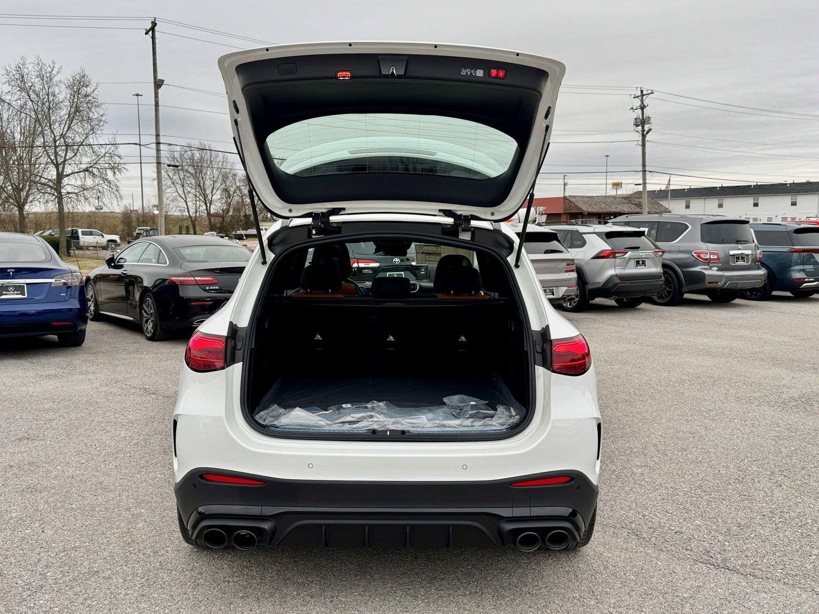 New 2026 Polar White Mercedes-Benz AMG® GLC 43 4MATIC® SUV image 6