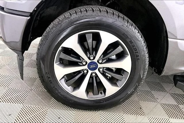 Certified Used 2020 Magnetic Ford XL image 33