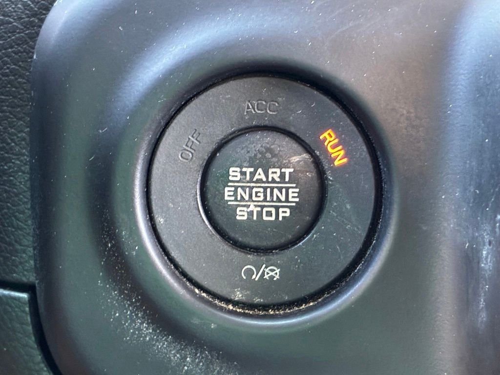 Used 2020  Jeep Rubicon image 51