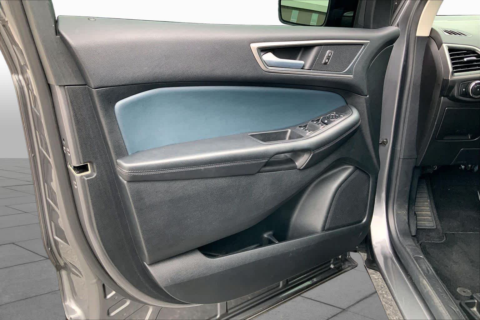 Used 2024 Carbonized Gray Metallic Ford SEL image 20