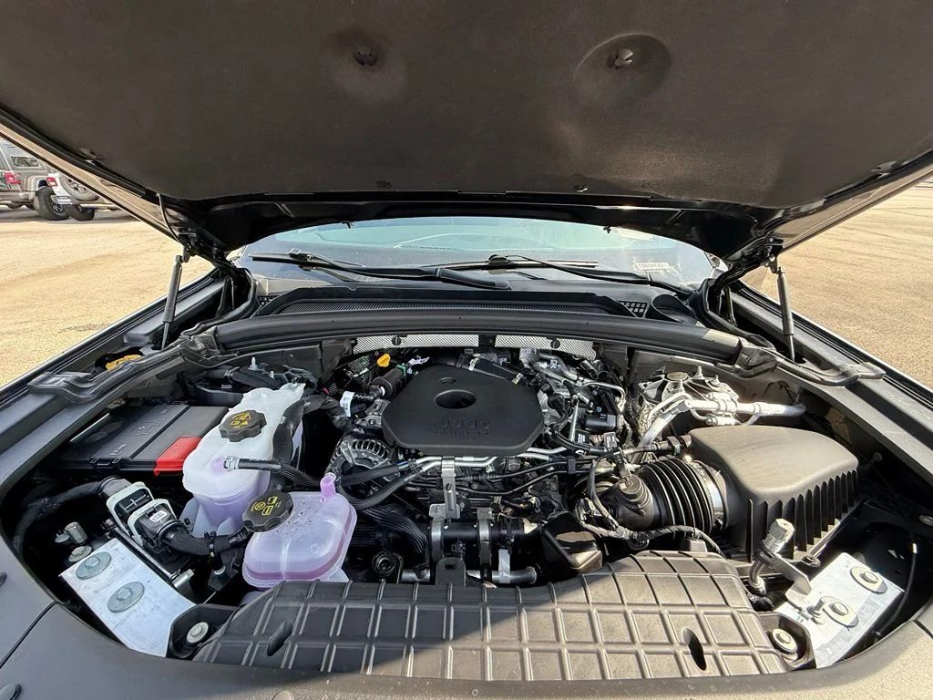 Used 2026 Black Jeep Altitude image 32