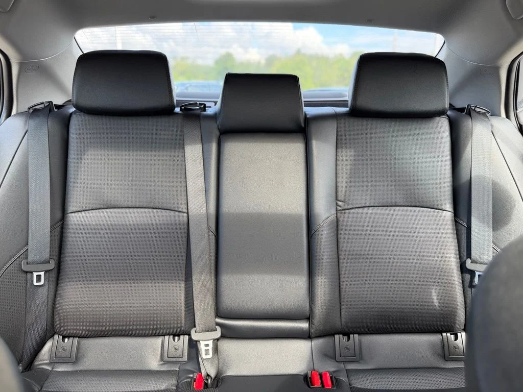 Used 2025  Toyota XLE image 25