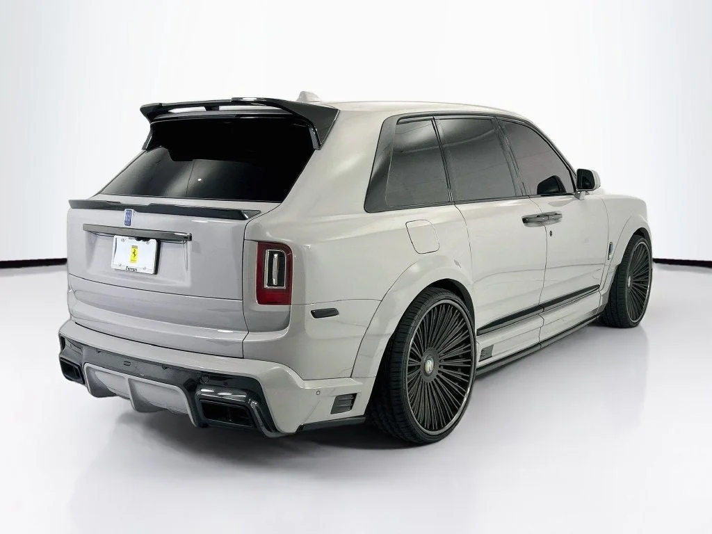 Used 2024 Red Rolls-Royce Black Badge image 5