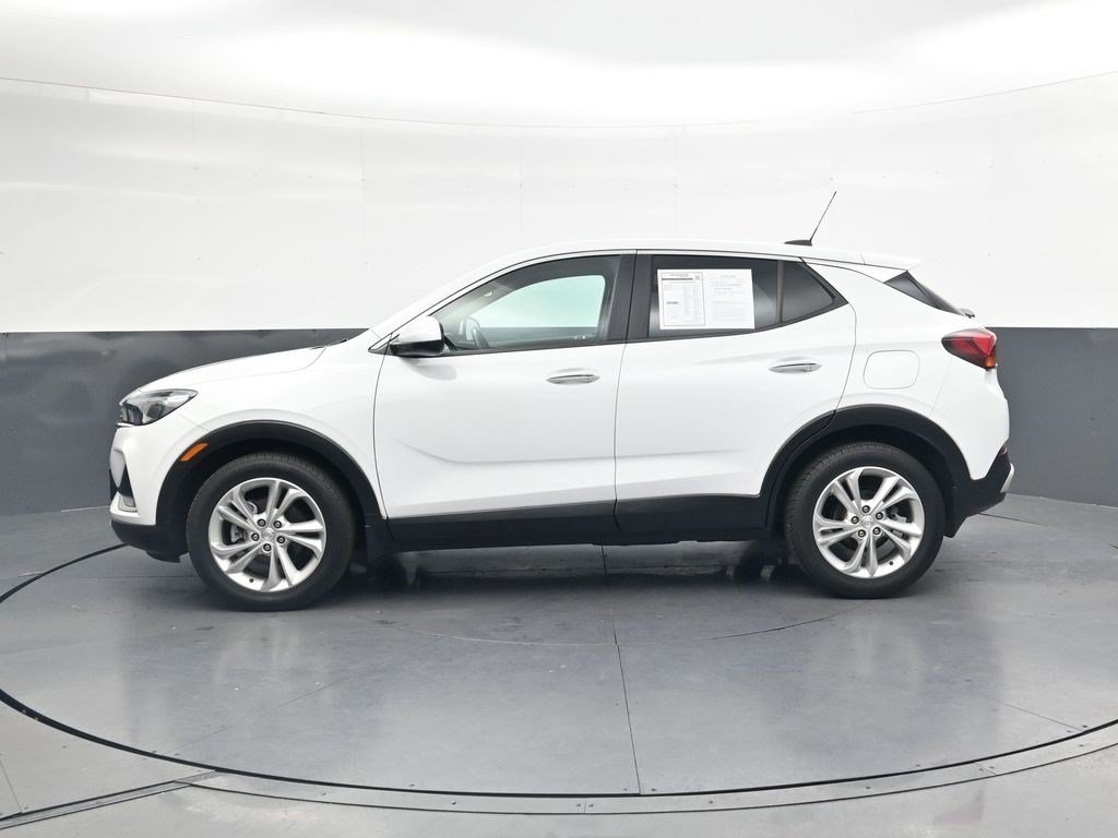 Used 2021 Summit White Buick Preferred image 8