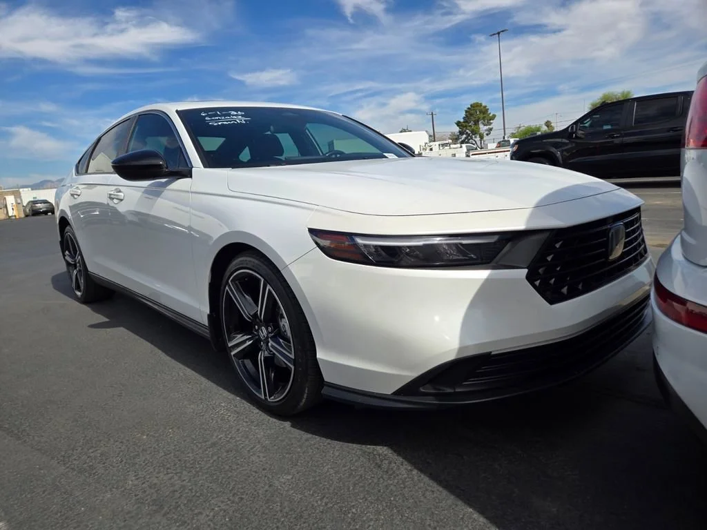 Used 2023 White Honda Sport image 4