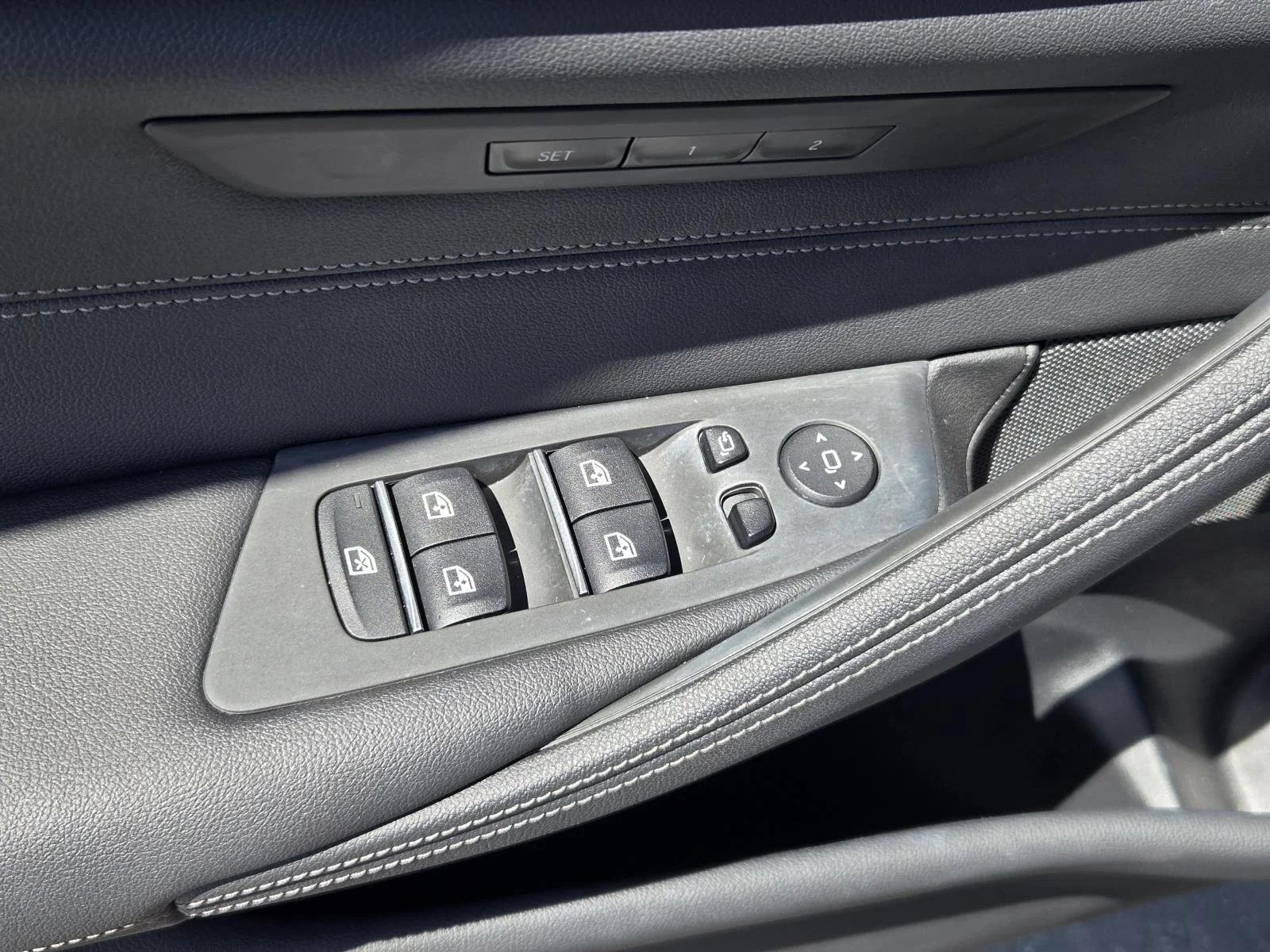 Used 2023 Skyscraper Gray Metallic BMW 530i Sedan image 21
