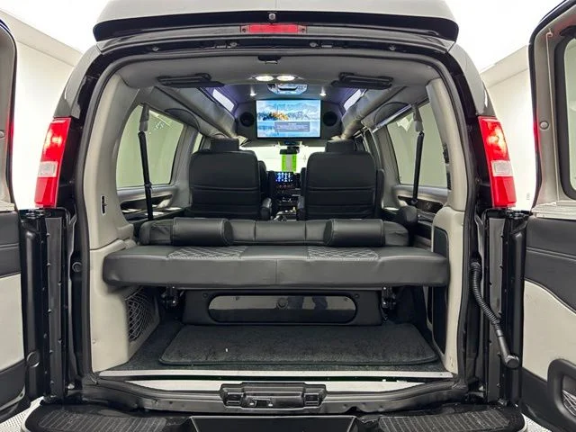 New 2026 Onyx Black GMC Explorer Limited SE image 13