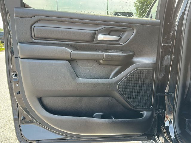 2026 RAM 1500 Express - Photo 25