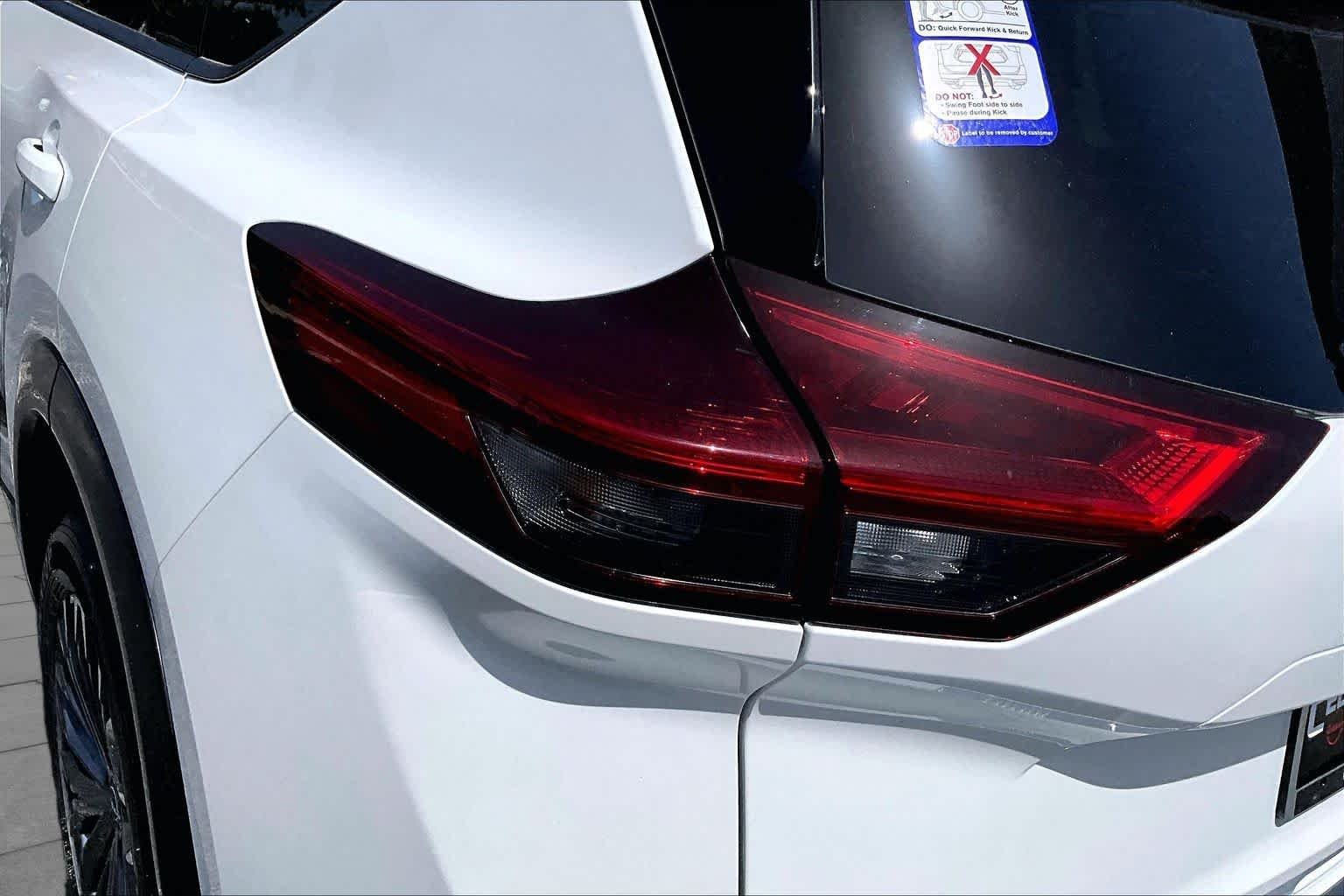 New 2026 Everest White Pearl Tricoat Nissan Platinum image 14