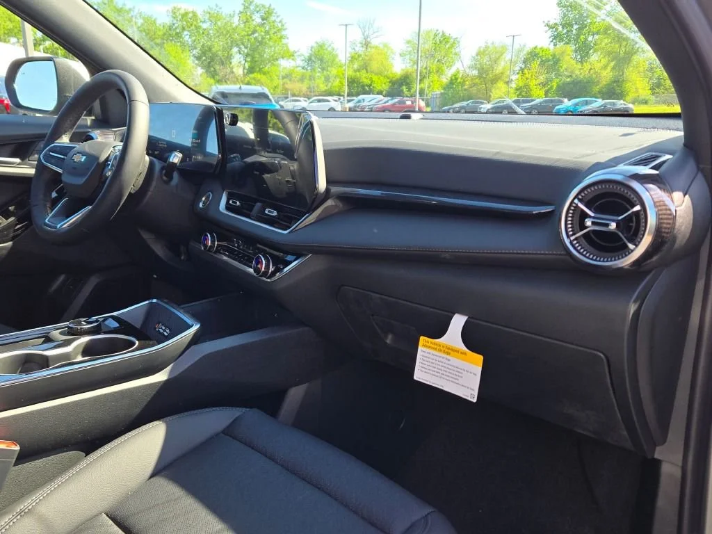 2026 Chevrolet Equinox LT - Photo 7