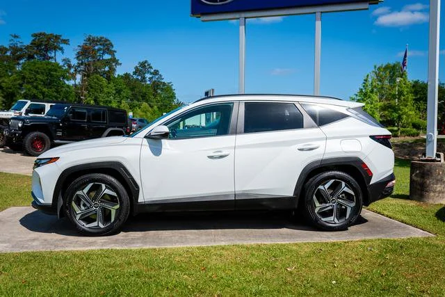 Used 2022 Quartz White Hyundai SEL image 2