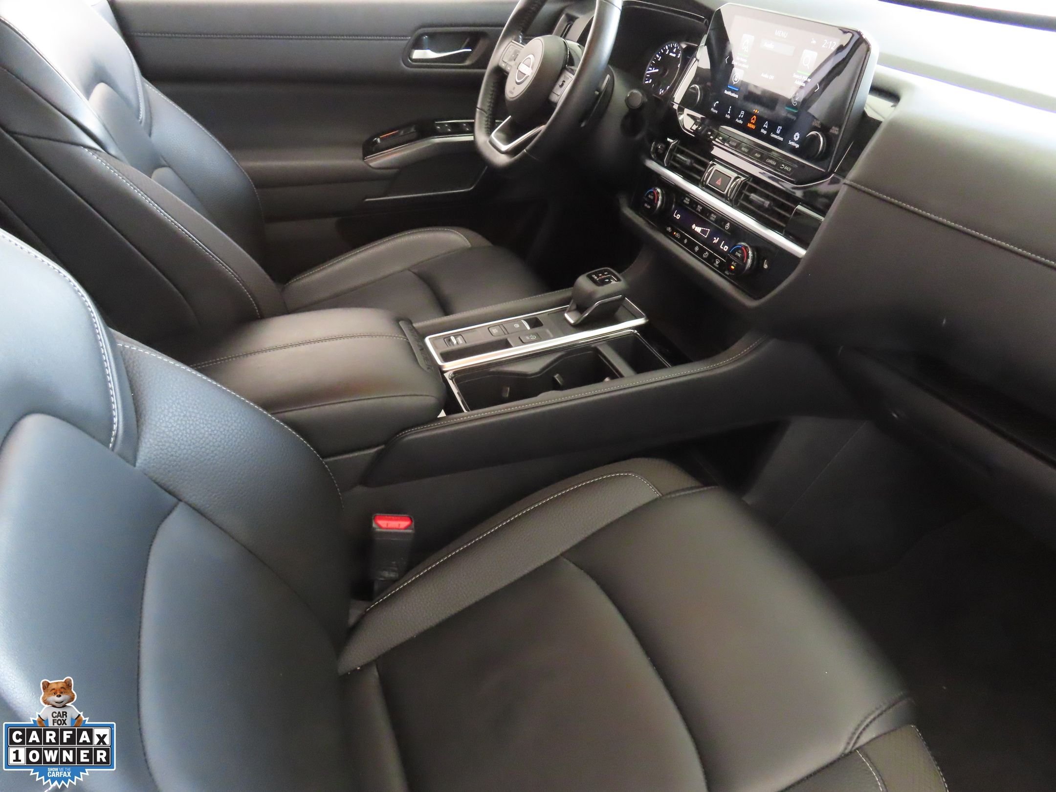 Used 2025 Silver Nissan SL image 27