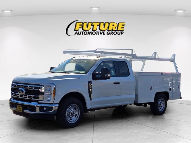 New 2026 White Ford F350 4X2S/CCCSR image 24