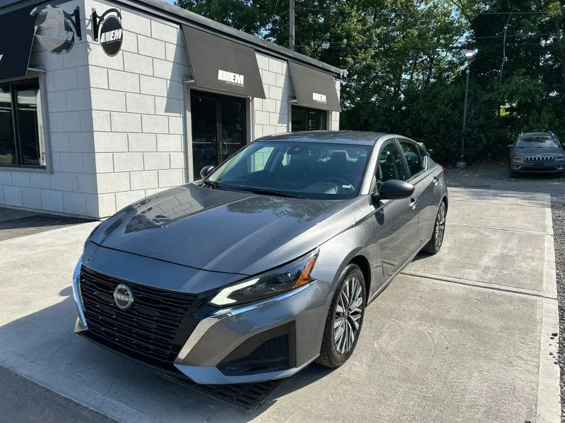 2024 Nissan Altima 2.5 SV's photo