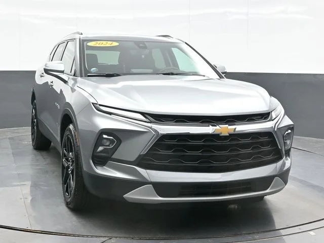 Used 2024 Gray Chevrolet LT image 6
