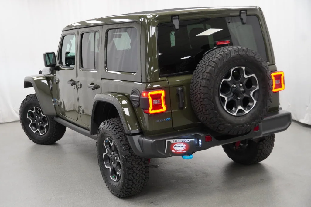 Used 2023 Green Jeep Rubicon 4xe image 15