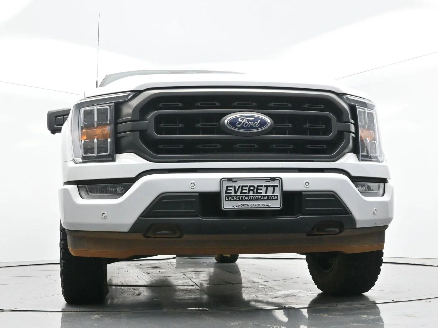 Used 2022 Oxford White Ford XL image 44