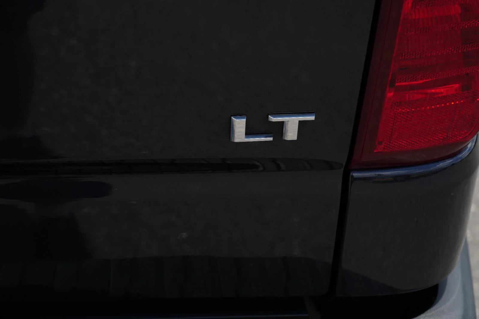 Used 2022 Dark Ash Metallic Chevrolet LT (2FL) image 12