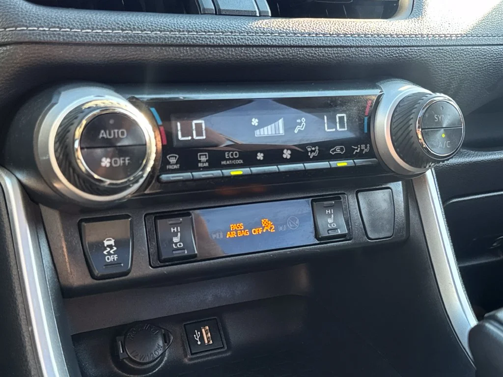 Used 2025 Silver Toyota XLE image 24