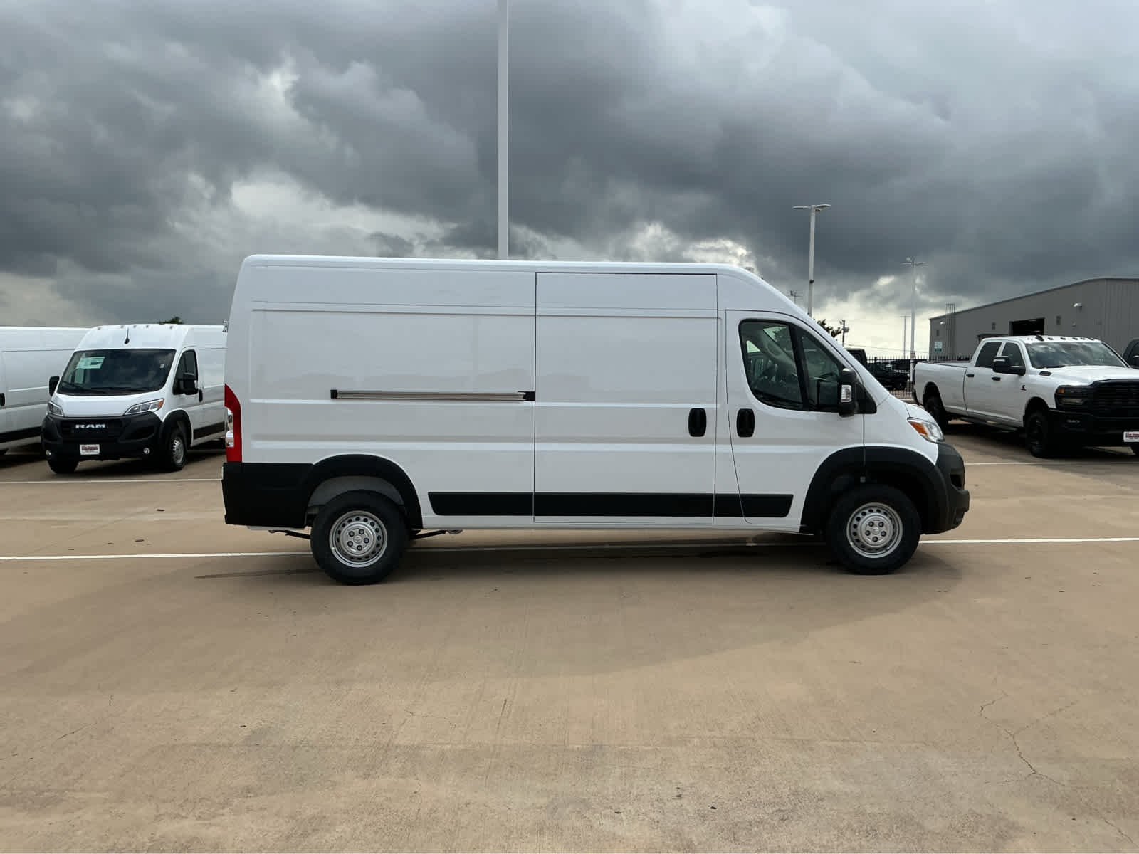 New 2026 Bright White Clear-Coat Exterior Paint RAM Tradesman image 5
