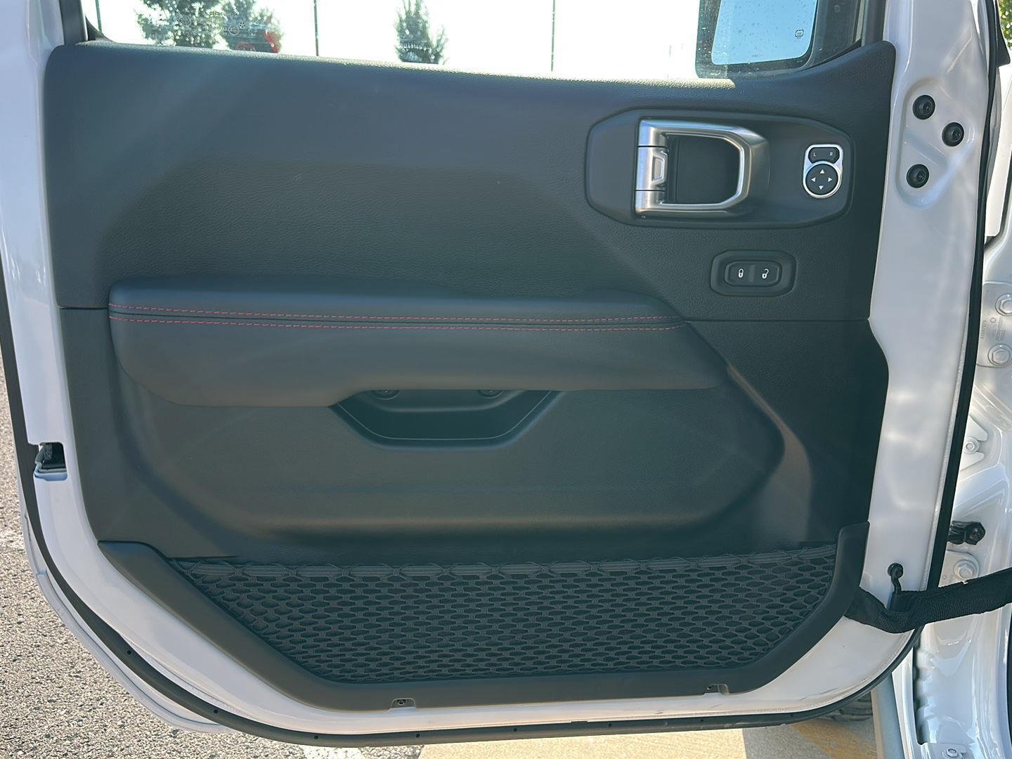 Used 2023 Bright White Clearcoat Jeep Rubicon image 10