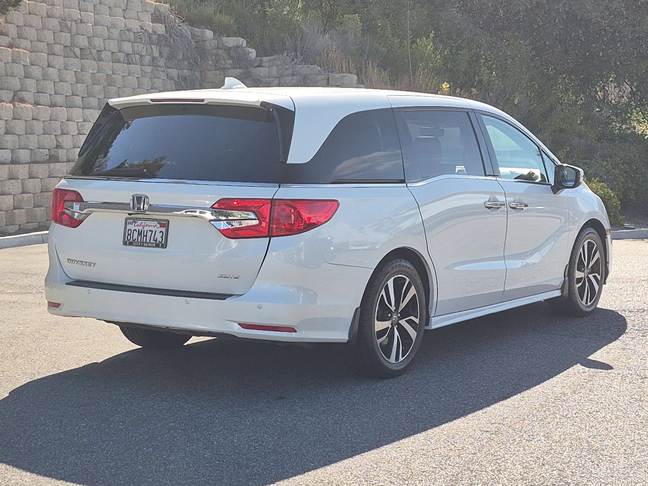 Used 2018 Diamond White Pearl Honda Elite image 5