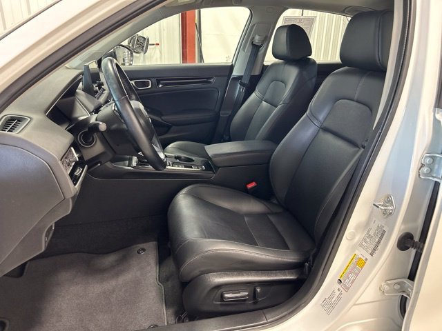 2024 Honda Civic Hatchback EX-L - Photo 15