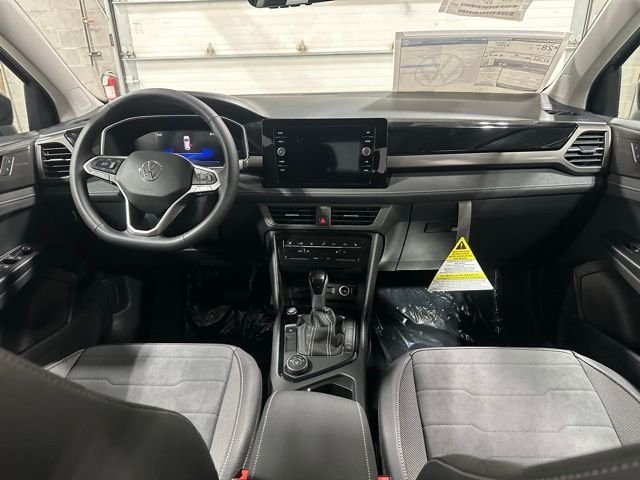 New 2026 Green Volkswagen 1.5T SE Black image 15