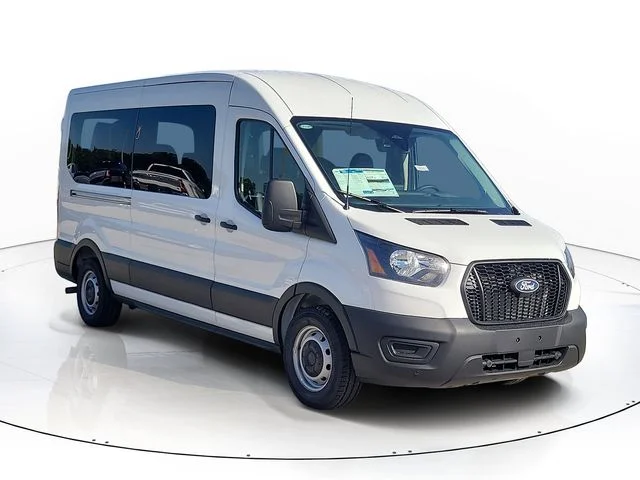 New 2026 Oxford White Ford XL image 3