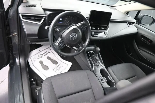 Used 2024  Toyota LE image 21