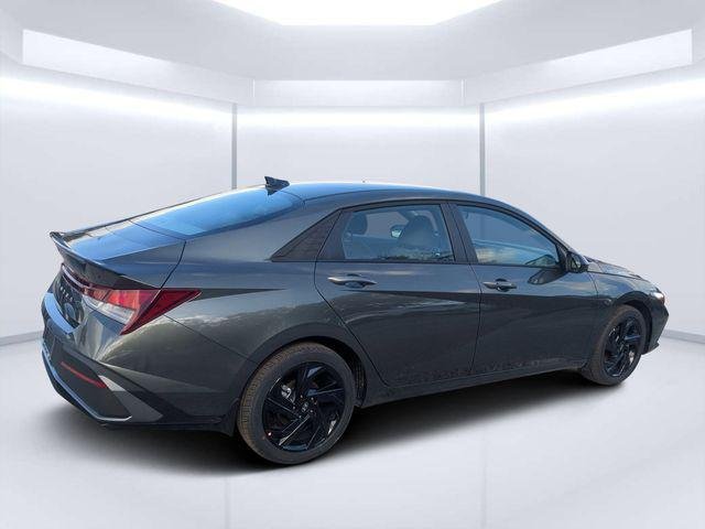 New 2026 Gray Hyundai SEL Sport image 3