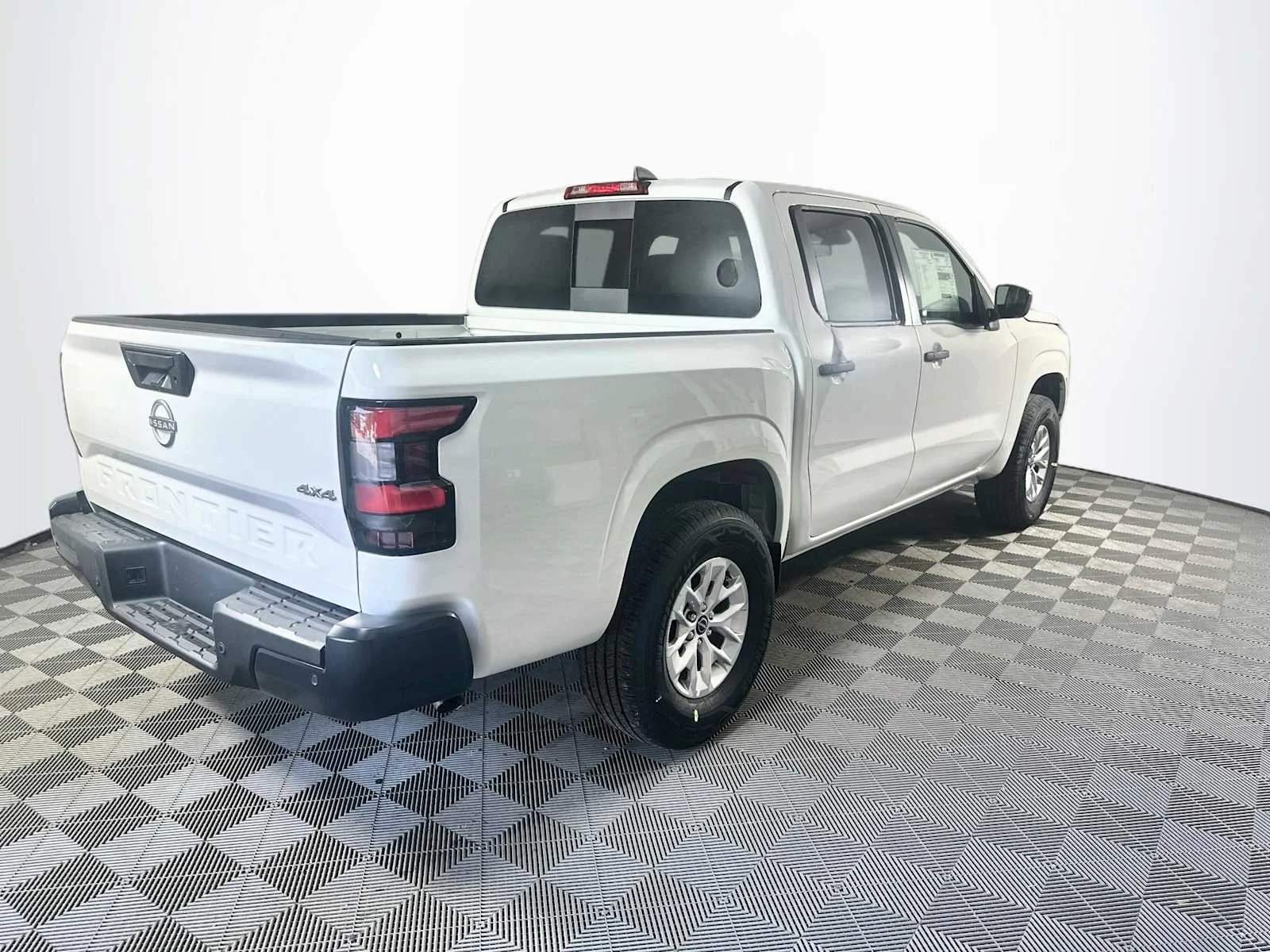 New 2026 Glacier White Nissan S image 2