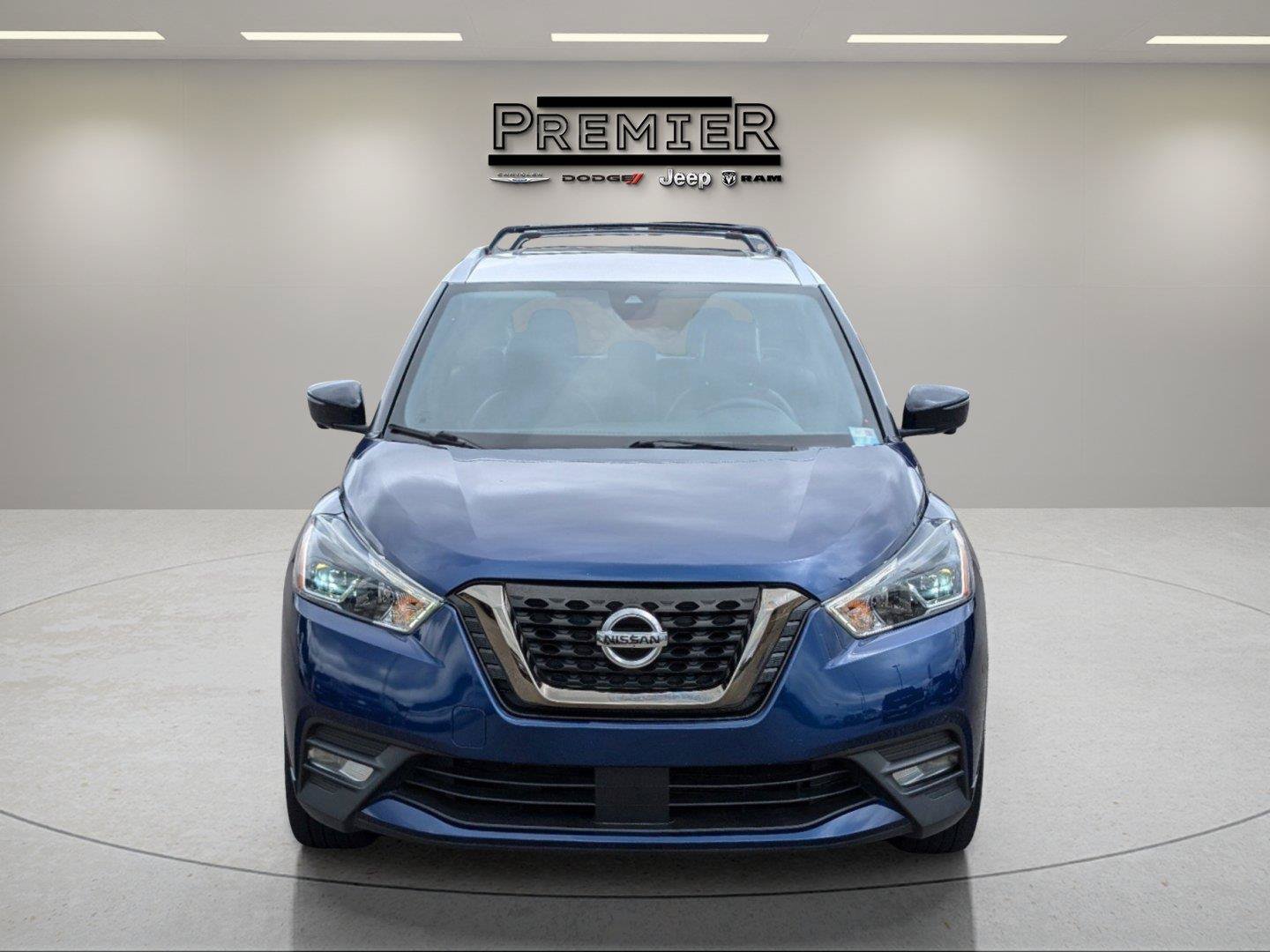 Used 2020 Deep Blue Pearl/Fresh Powder Nissan SR image 2