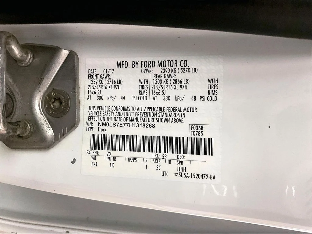 Used 2017 White Ford XL image 38
