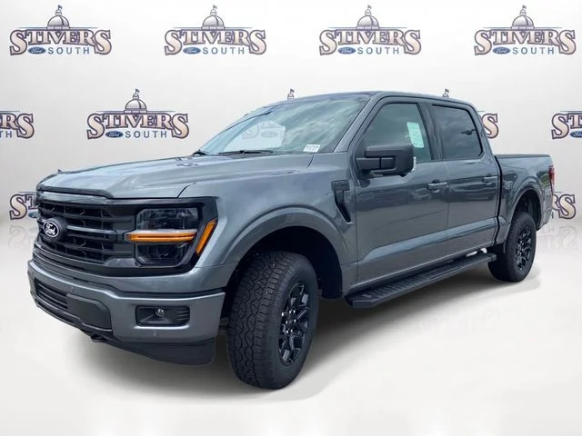 New 2026 Gray Ford XLT image 5