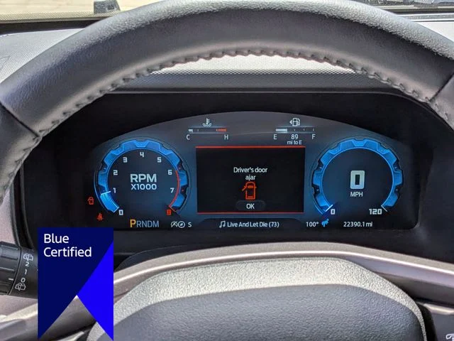 Used 2025 Gray Ford Badlands image 17