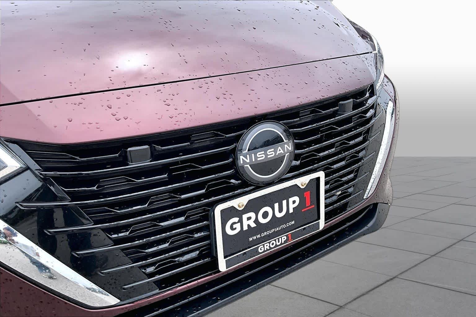 Used 2024 Rosewood Metallic Nissan SV image 30