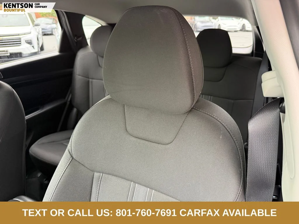 Used 2025 Gray Hyundai SEL image 21