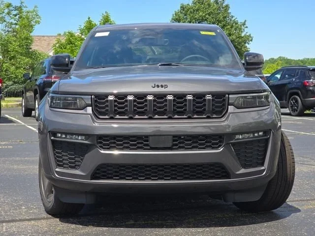 New 2026 Baltic Gray Metallic Clearcoat Jeep Limited image 16