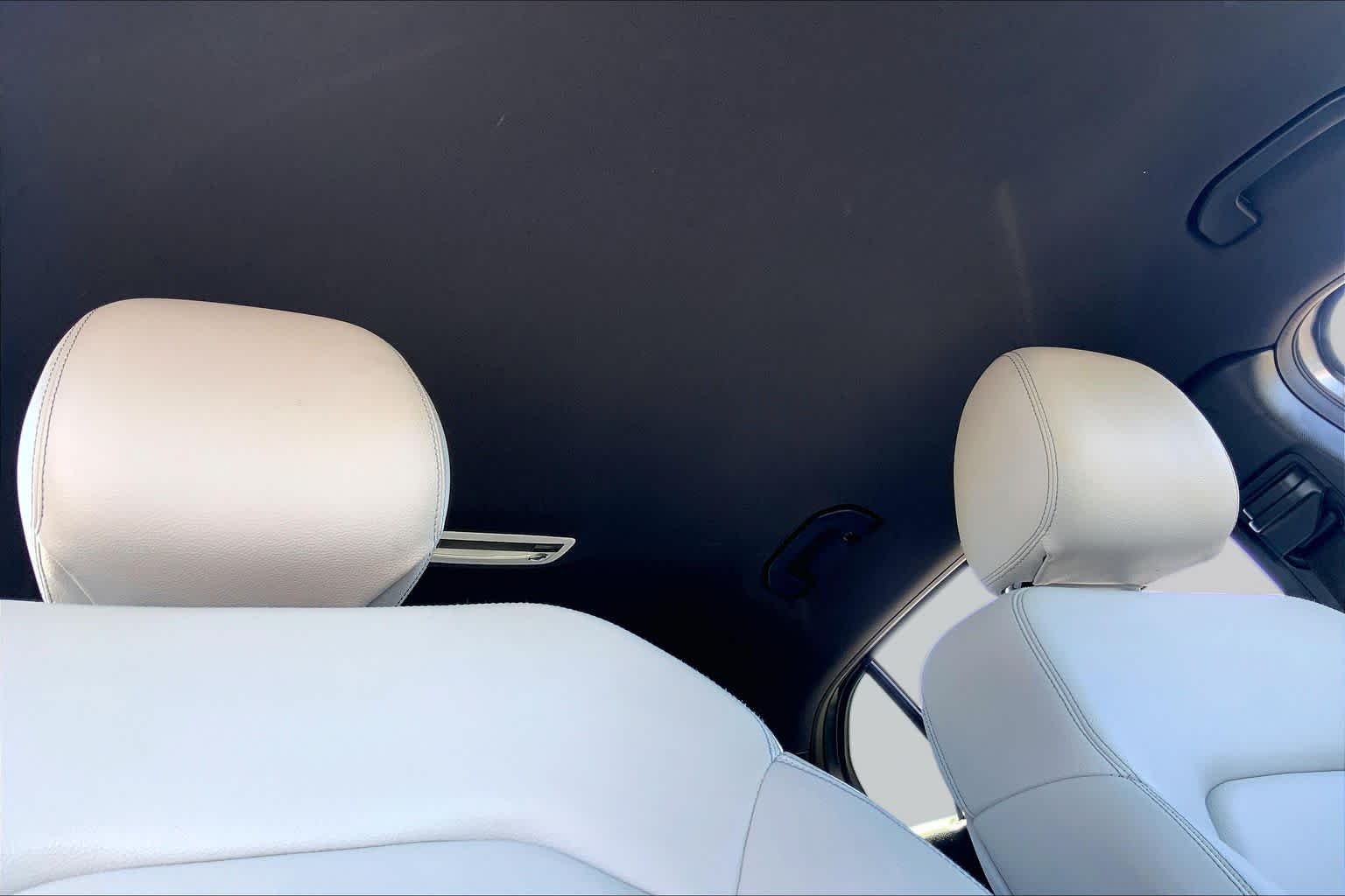 Used 2016 Mountain Gray Metallic Mercedes-Benz GLA 250 image 14