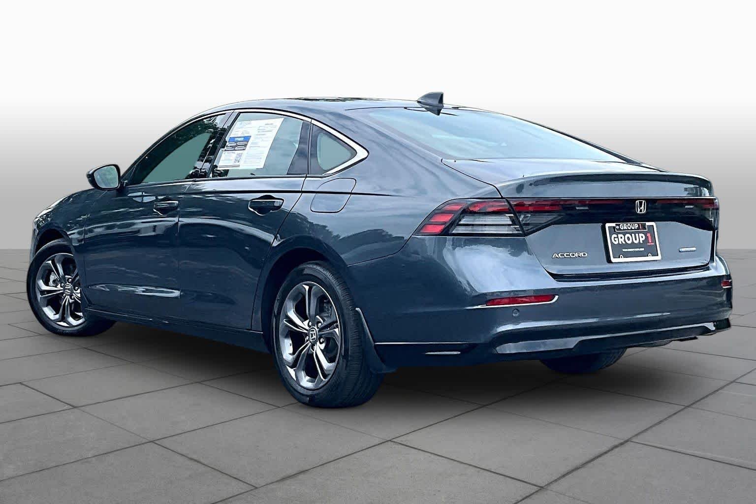 Used 2024 Meteorite Gray Metallic Honda EX-L image 12