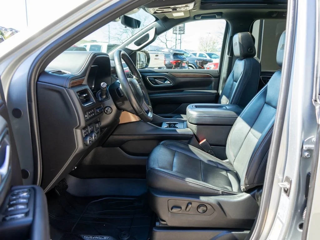 Used 2024 Sterling Gray Metallic Chevrolet High Country image 11