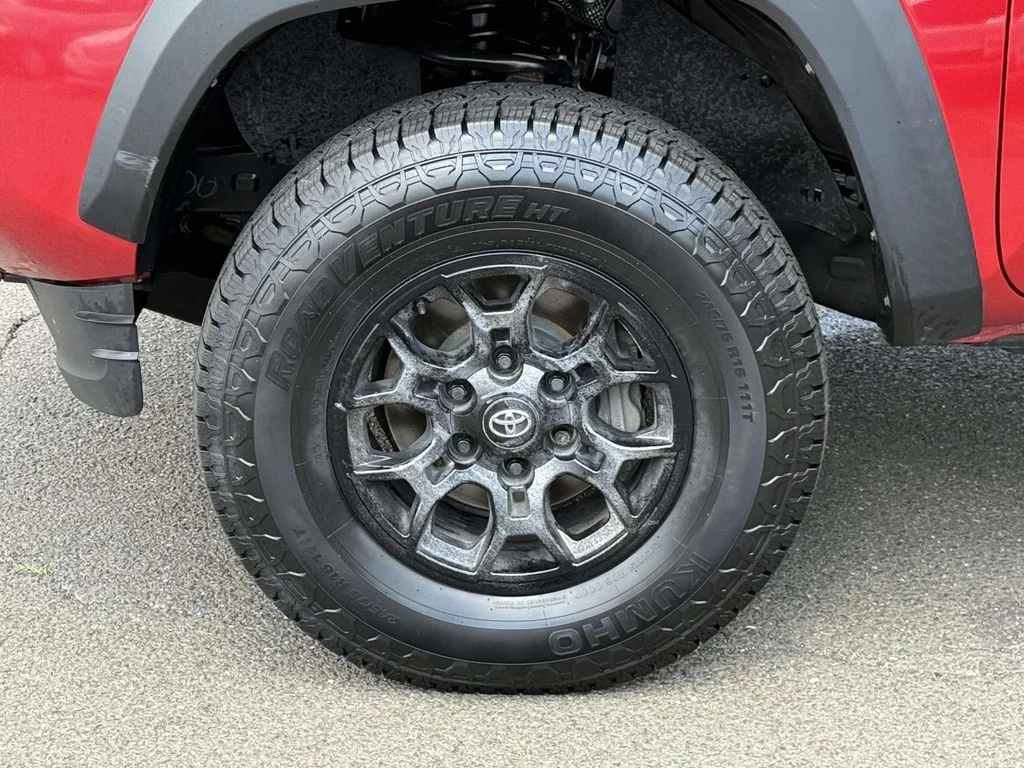 Used 2022 Red Toyota SR image 11